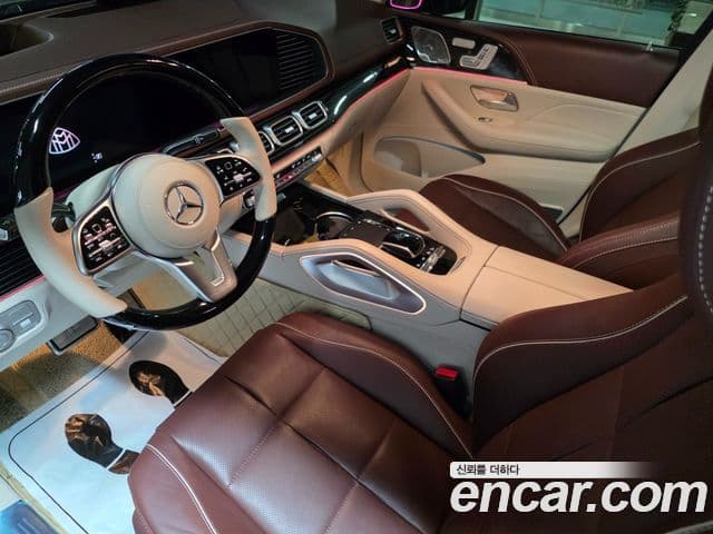 Mercedes-Benz GLS-Class 2023 — Photo 6/16