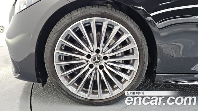 Mercedes-Benz C-Class 2023 — фото 5 из 20
