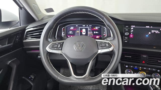 Volkswagen Jetta 2023 — Фото 12/20