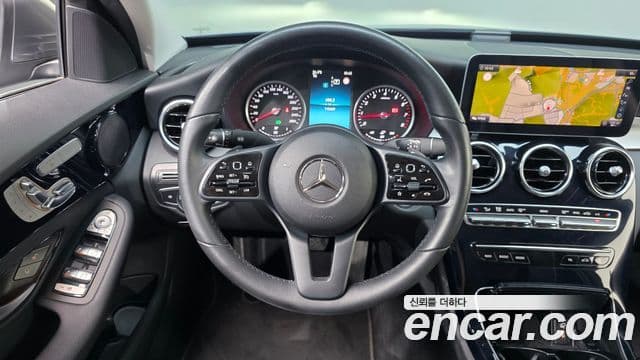 Mercedes-Benz C-Class 2019 — Şəkil 14/31