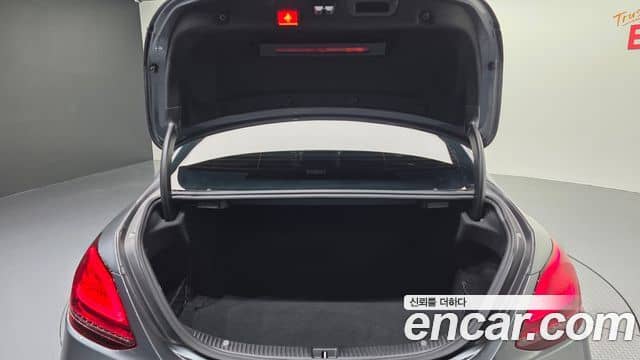 Mercedes-Benz C-Class, 2019