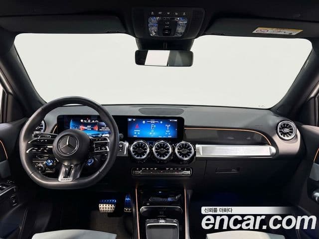 Mercedes-Benz GLB-Class 2025 — ფოტო 6/12