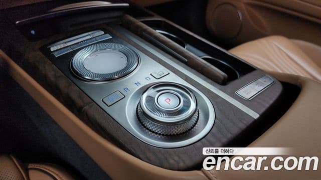 Genesis Electrified G80 2021 — Şəkil 9/20
