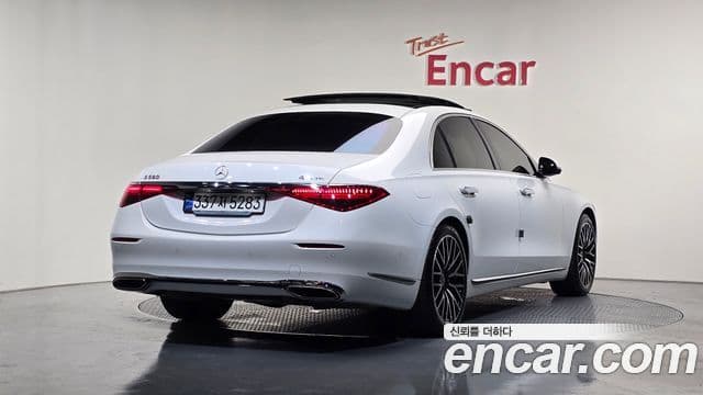 Mercedes-Benz S-Class 2024 — Фото 1/20