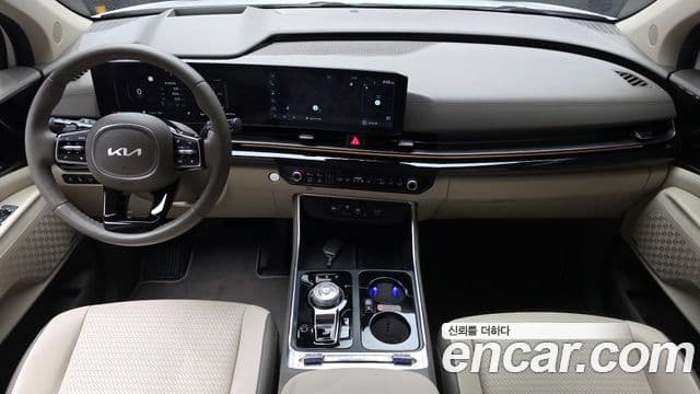 Kia Carnival 2024 — Şəkil 7/20