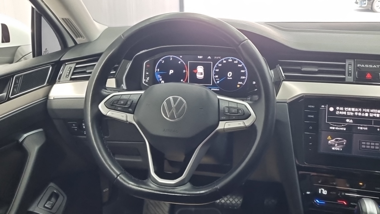 Volkswagen Passat GT 2021 — Şəkil 9/18