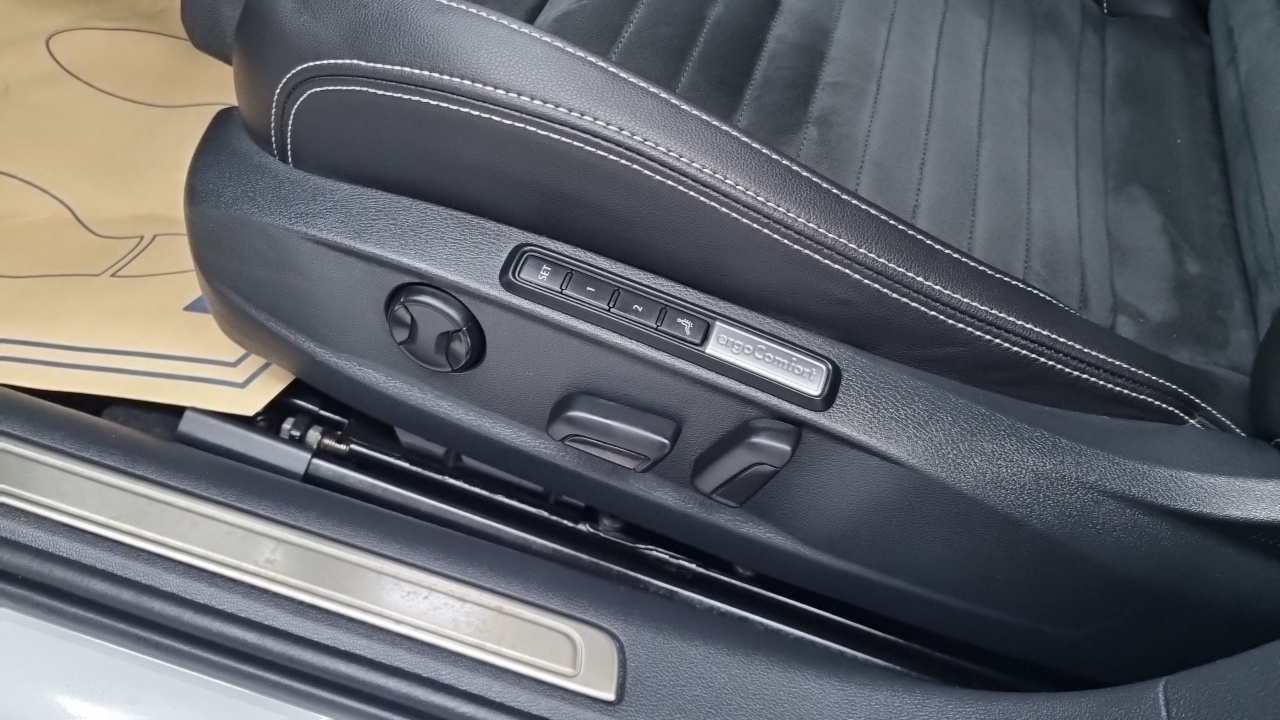 Volkswagen Passat GT 2021 — Şəkil 14/18