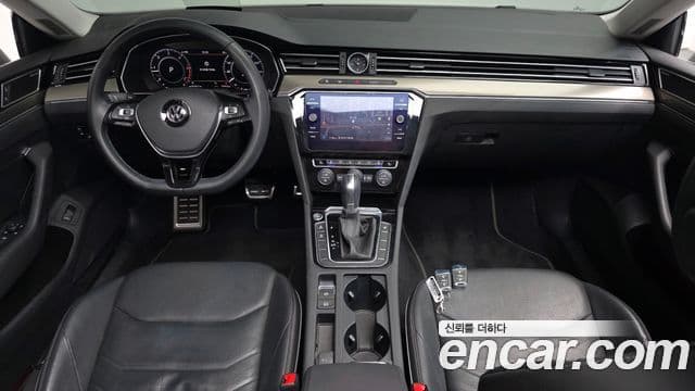 Volkswagen Arteon 2019 — Şəkil 7/20