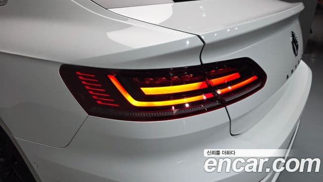 Volkswagen Arteon 2019 — Şəkil 36/37