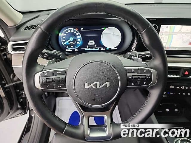 Kia K5 2023 — Şəkil 7/20