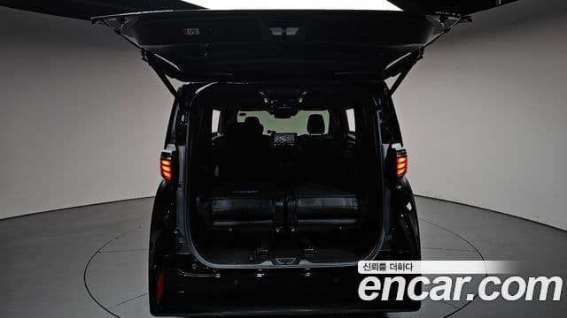 Toyota Alphard 2023 — Şəkil 20/20