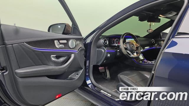 Mercedes-Benz E-Class 2018 — ფოტო 9/20