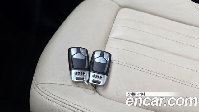 Audi Q5 2022 — Şəkil 19/20