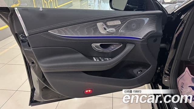 Mercedes-Benz AMG GT 2025 — Photo 17/20