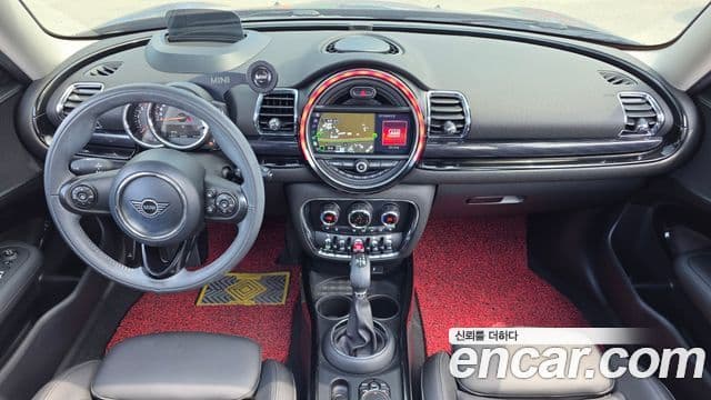 Mini Cooper Clubman 2019 — Фото 7/20
