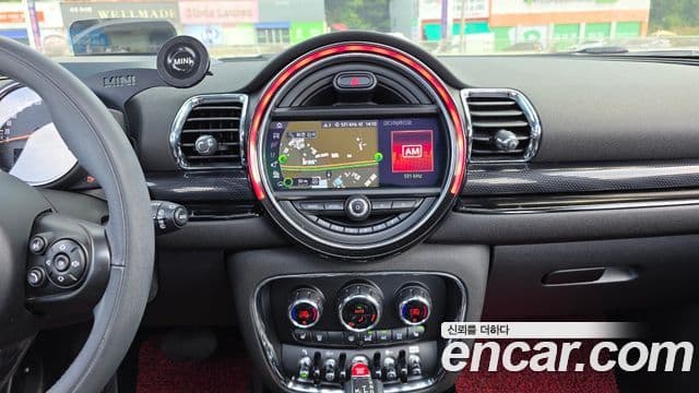 Mini Cooper Clubman 2019 — Фото 14/20