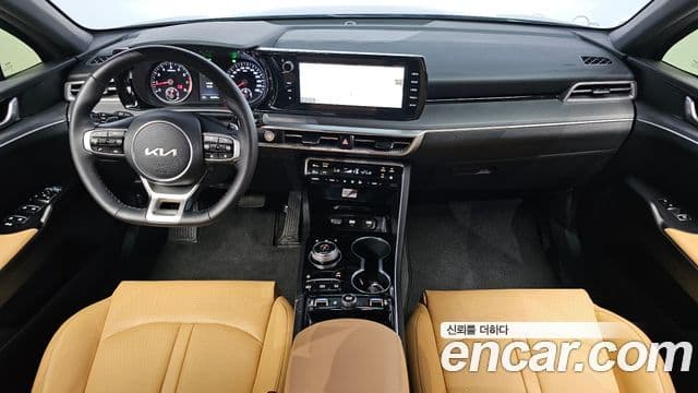 Kia K5 2023 — ფოტო 7/20