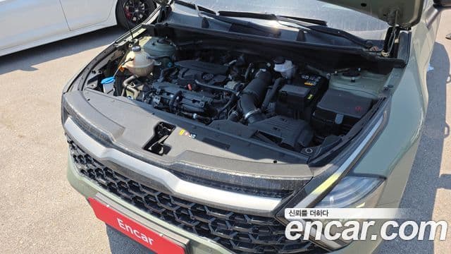 Kia Sportage 2022 — ფოტო 6/20