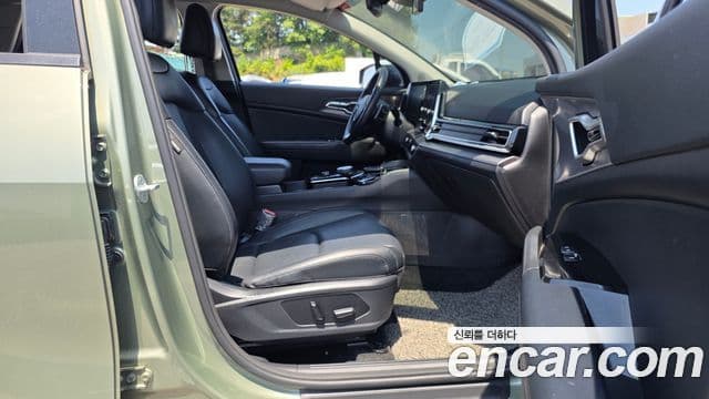 Kia Sportage 2022 — ფოტო 11/20