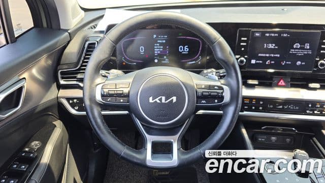 Kia Sportage 2022 — ფოტო 13/20