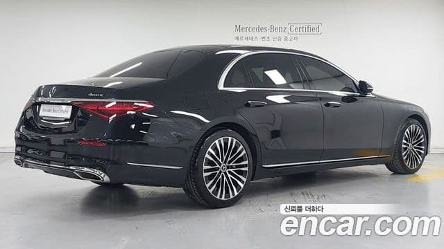 Mercedes-Benz S-Class 2023 — ფოტო 1/20
