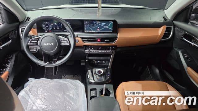 Kia Seltos 2023 — Şəkil 7/20