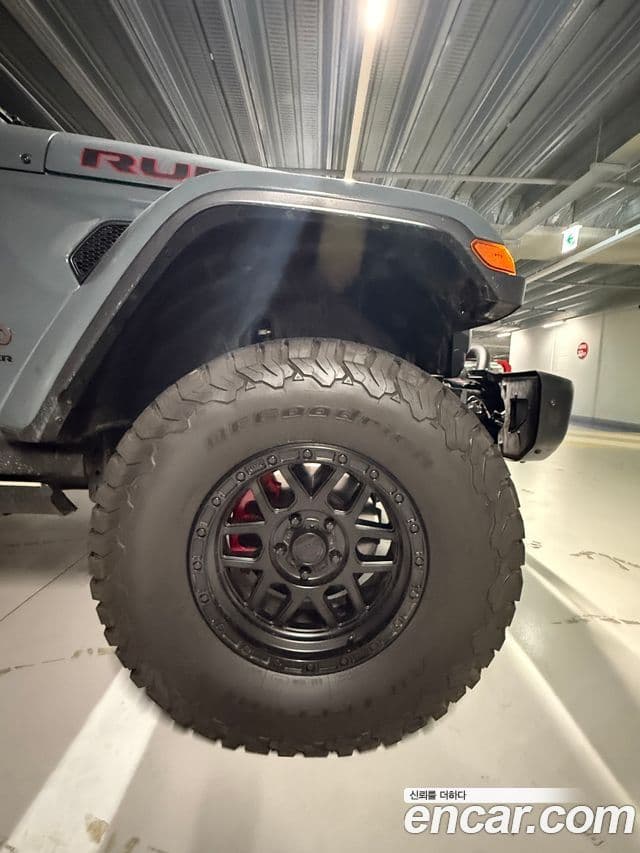 Jeep Wrangler 2025 — Şəkil 4/11