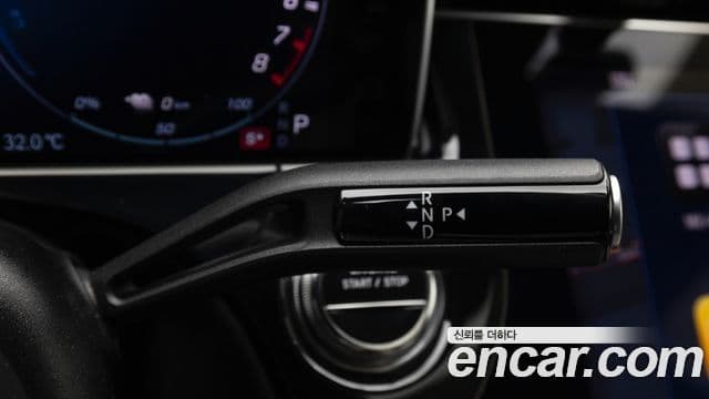 Mercedes-Benz E-Class 2025 — Şəkil 18/20
