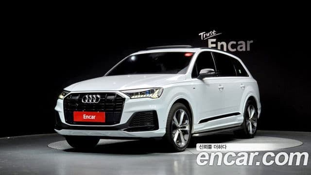 Audi Q7 2023 — ფოტო 1/20