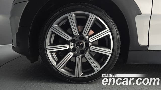Mini Cooper S Clubman 2022 — фото 4 из 20
