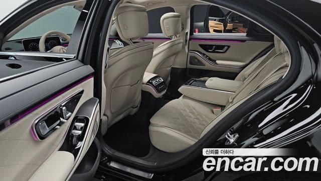 Mercedes-Benz S-Class 2022 — Photo 31/36