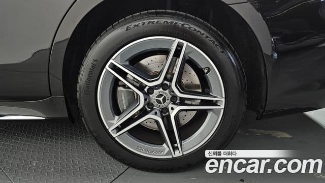 Mercedes-Benz S-Class 2022 — Photo 1/36