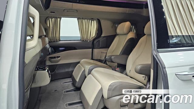 Kia Carnival 2022 — Фото 11/20