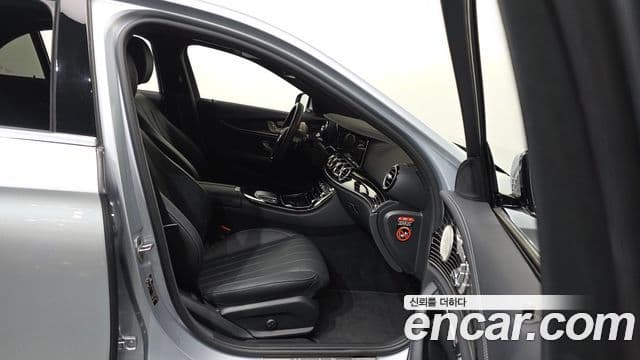 Mercedes-Benz E-Class 2023 — Şəkil 11/20
