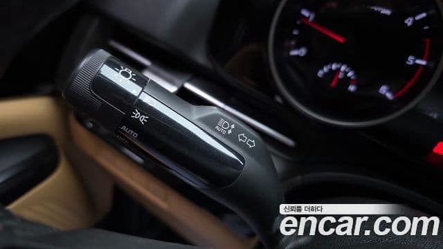 Kia Carnival 2020 — Фото 19/20