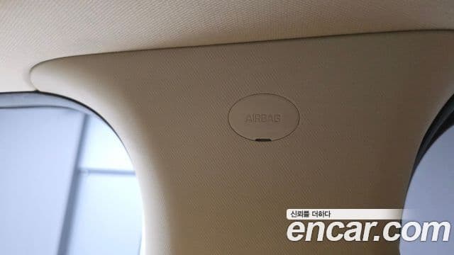 Kia Carnival 2020 — ფოტო 23/31