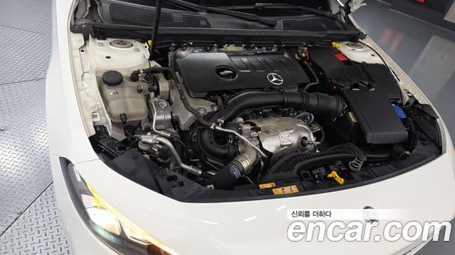 Mercedes-Benz A-Class 2020 — ფოტო 6/20