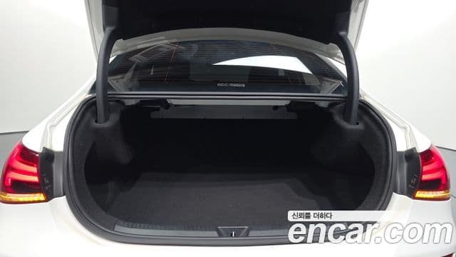 Mercedes-Benz A-Class 2020 — ფოტო 20/20