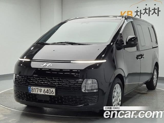 Hyundai Staria 2022 — ფოტო 9/18