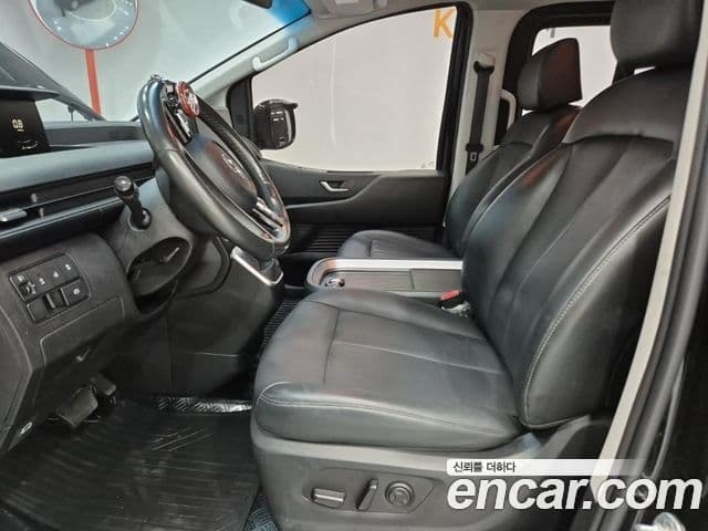 Hyundai Staria 2022 — ფოტო 7/18