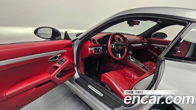 Porsche 718 Cayman 2021 — фото 10 из 20