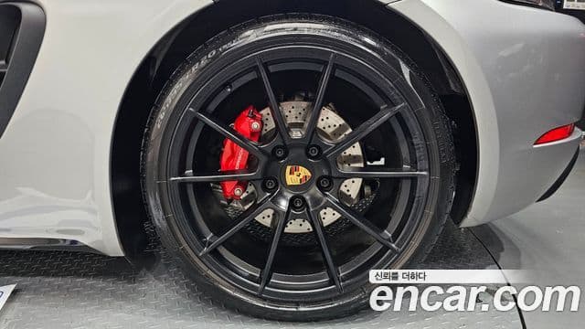 Porsche 718 Cayman 2021 — Photo 11/30