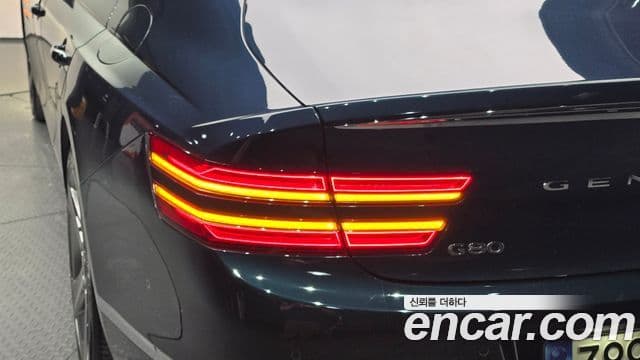 Genesis G80 2020 — Photo 14/31