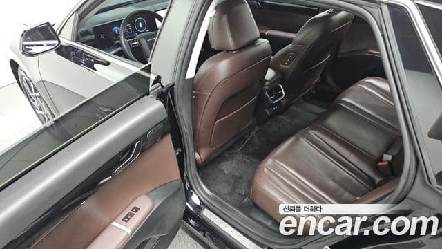 Hyundai Grandeur 2022 — Фото 11/20