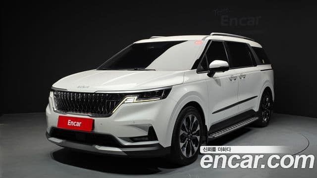 Kia Carnival 2022 — Фото 1/20