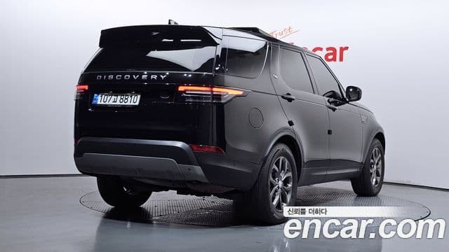 Land Rover Discovery 5 2020 — фото 2 из 20