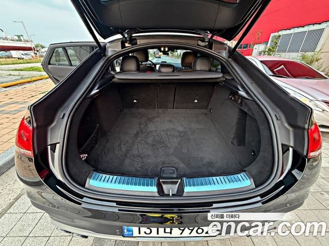 Mercedes-Benz GLE-Class 2023 — Фото 18/18