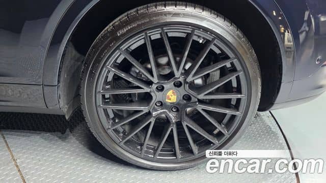 Porsche Cayenne, 2021