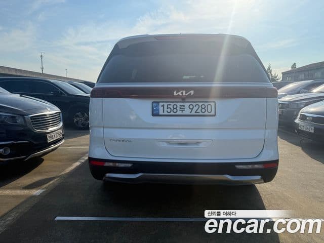 Kia Carnival 2023 — Şəkil 3/19