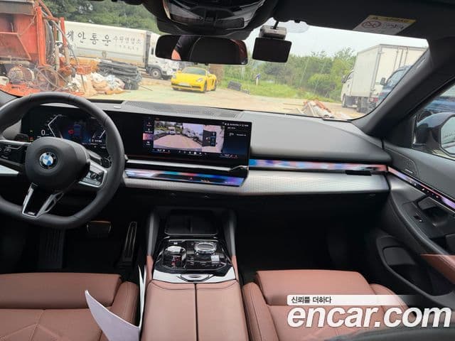 BMW 5 Series 2025 — ფოტო 6/14